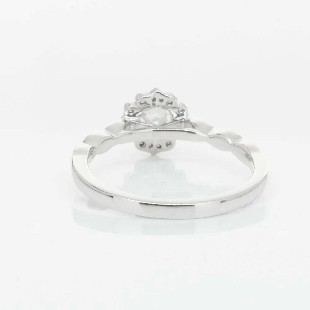 18ct White Gold .30ct Diamond Paramount Ring