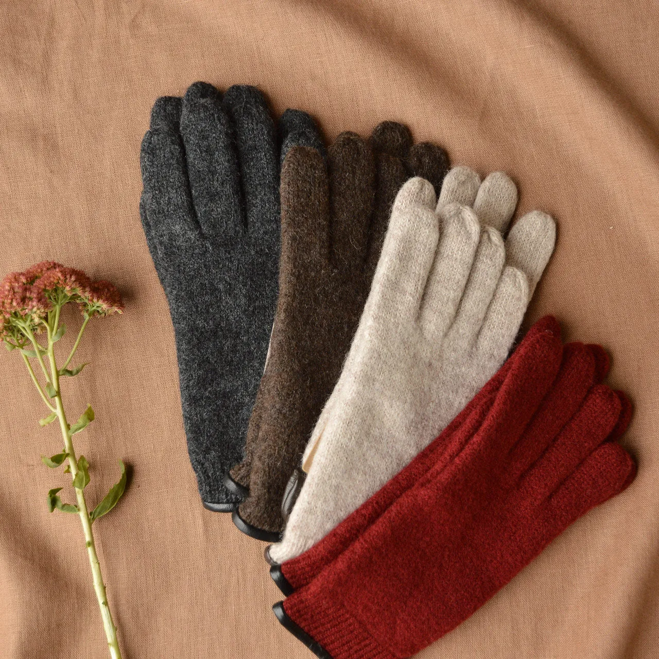 Adults Brushed Wool Gloves in 100% Organic Merino